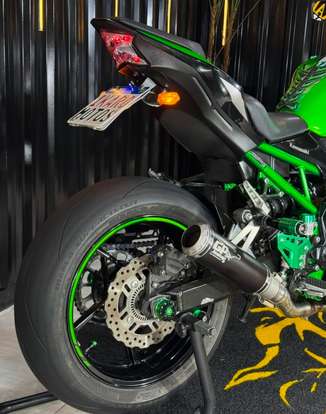 KAWASAKI-Z900-2022