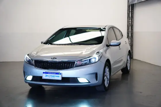 KIA CERATO 1.6 SX 16V FLEX 4P AUTOMÁTICO KIA CERATO 1.6 SX 16V FLEX 4P AUTOMÁTICO