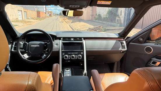 LAND ROVER-DISCOVERY-3.0 V6 TD6 DIESEL HSE 4WD AUTOMÁTICO LAND ROVER-DISCOVERY-2019