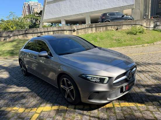 MERCEDES-BENZ-A 200-2020