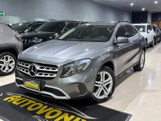 MERCEDES-BENZ GLA 200 1.6 CGI FLEX STYLE 7G-DCT MERCEDES-BENZ GLA 200 1.6 CGI FLEX STYLE 7G-DCT