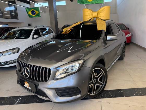 MERCEDES-BENZ GLA 250 2.0 CGI GASOLINA SPORT 7G-DCT MERCEDES-BENZ GLA 250 2.0 CGI GASOLINA SPORT 7G-DCT