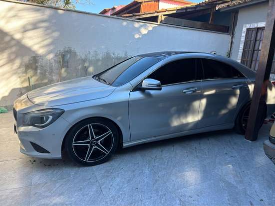 MERCEDES-BENZ-CLA 200-2015