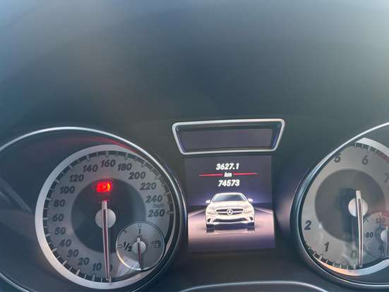 MERCEDES-BENZ-CLA 200-2015