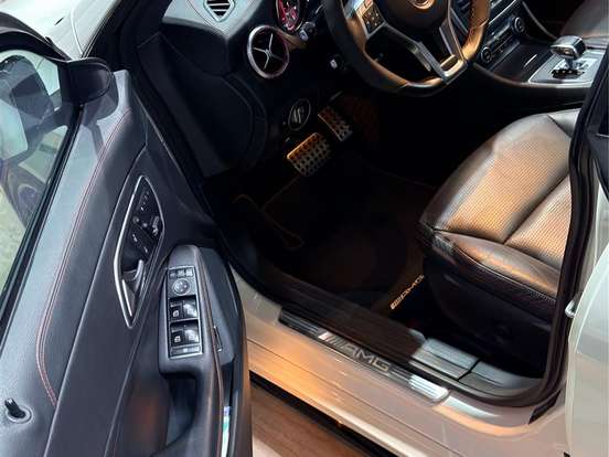MERCEDES-BENZ-CLA 45 AMG-2.0 16V TURBOCHARGED GASOLINA 4P AUTOMÁTICO MERCEDES-BENZ-CLA 45 AMG-2014