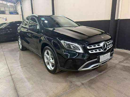 MERCEDES-BENZ-GLA 200-2019