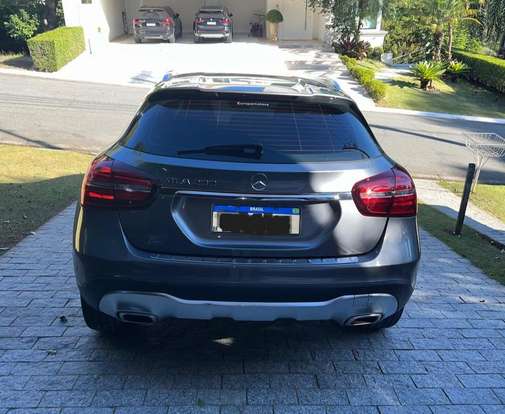MERCEDES-BENZ-GLA 200-2018