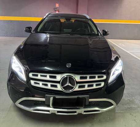 MERCEDES-BENZ-GLA 200-2018