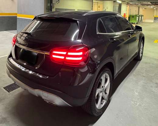 MERCEDES-BENZ-GLA 200-2018