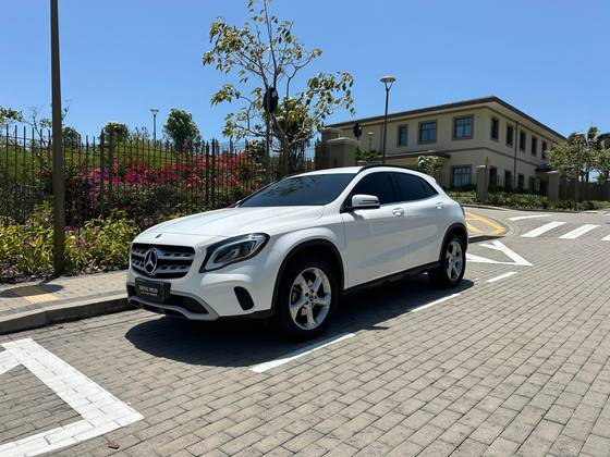 MERCEDES-BENZ GLA 200 1.6 CGI FLEX STYLE 7G-DCT