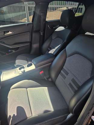MERCEDES-BENZ-GLA 200-2016