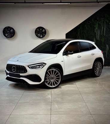 MERCEDES-BENZ-GLA 35 AMG-2022
