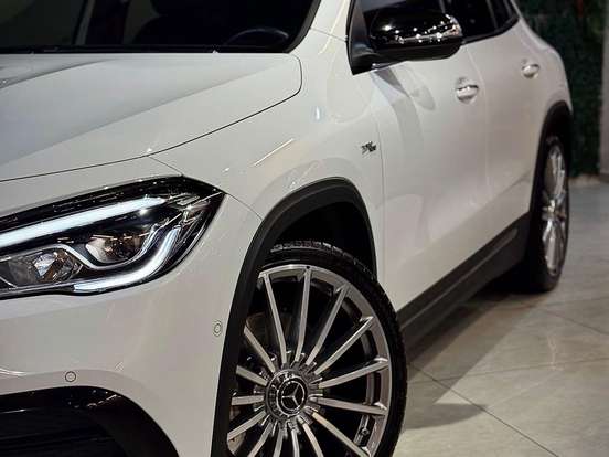 MERCEDES-BENZ-GLA 35 AMG-2.0 CGI GASOLINA 4MATIC SPEEDSHIFT MERCEDES-BENZ-GLA 35 AMG-2022