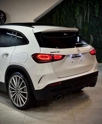 MERCEDES-BENZ-GLA 35 AMG-2.0 CGI GASOLINA 4MATIC SPEEDSHIFT MERCEDES-BENZ-GLA 35 AMG-2022