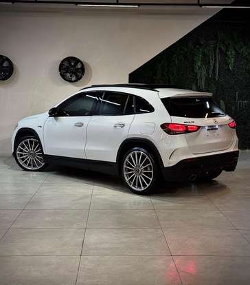 MERCEDES-BENZ-GLA 35 AMG-2022