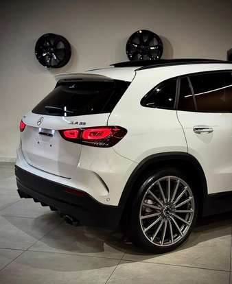 MERCEDES-BENZ-GLA 35 AMG-2.0 CGI GASOLINA 4MATIC SPEEDSHIFT MERCEDES-BENZ-GLA 35 AMG-2022