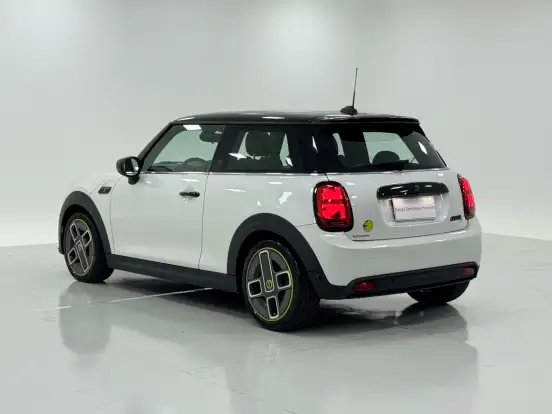 MINI-COOPER-SE TOP 2P ELÉTRICO MINI-COOPER-2023