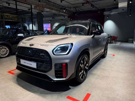 MINI-COUNTRYMAN-2025