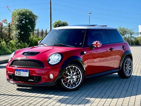 MINI COOPER 1.6 S JOHN COOPER WORKS 16V TURBO GASOLINA 2P MANUAL