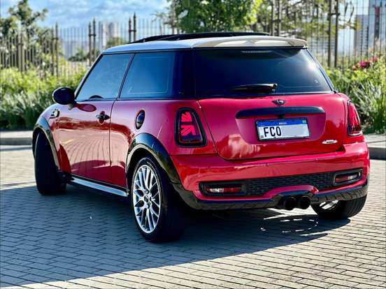 MINI-COOPER-1.6 S JOHN COOPER WORKS 16V TURBO GASOLINA 2P MANUAL MINI-COOPER-2010