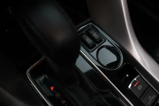 MITSUBISHI-ECLIPSE CROSS-2022