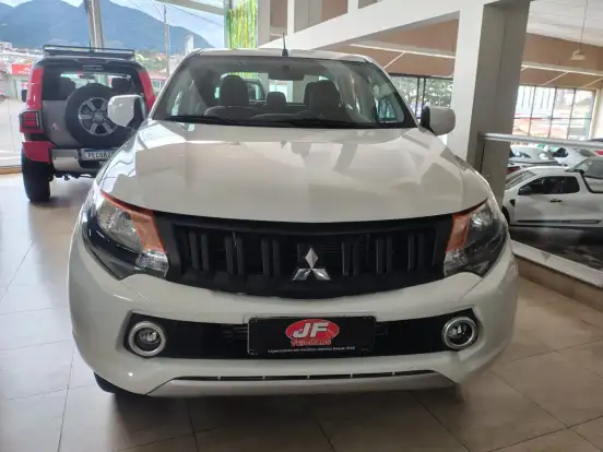 MITSUBISHI-L200 TRITON-2.4 16V TURBO DIESEL GL CD 4X4 MANUAL MITSUBISHI-L200 TRITON-2021