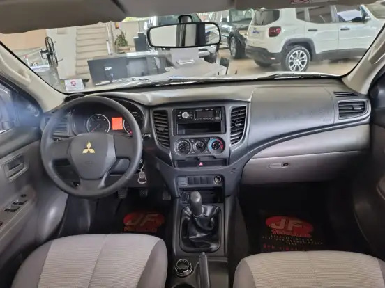 MITSUBISHI-L200 TRITON-2.4 16V TURBO DIESEL GL CD 4X4 MANUAL MITSUBISHI-L200 TRITON-2021