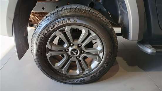 MITSUBISHI-L200 TRITON-2024