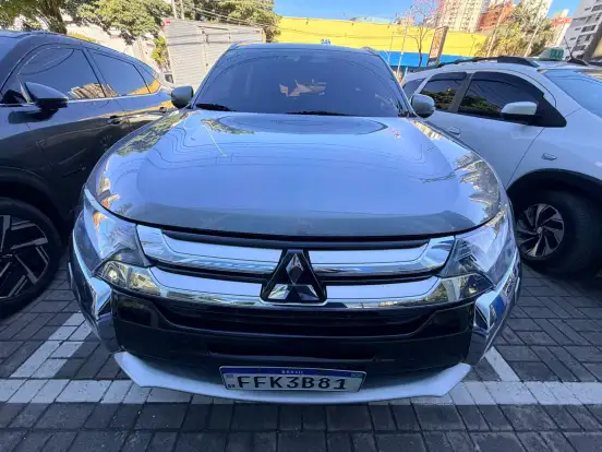 MITSUBISHI-OUTLANDER-2017