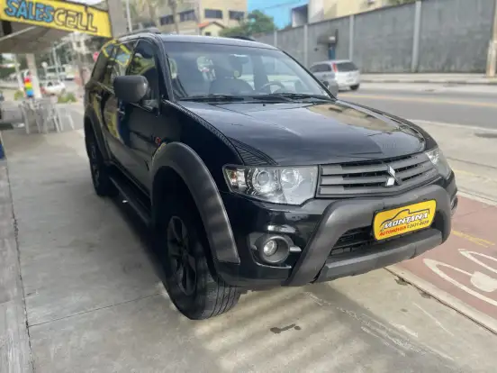 MITSUBISHI-PAJERO-2017