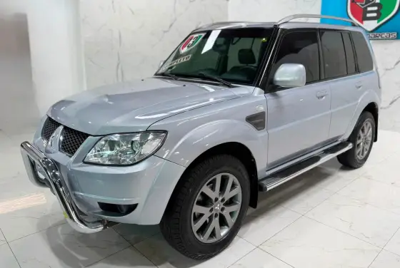 MITSUBISHI PAJERO TR4 2.0 4X2 16V 140CV FLEX 4P AUTOMÁTICO
