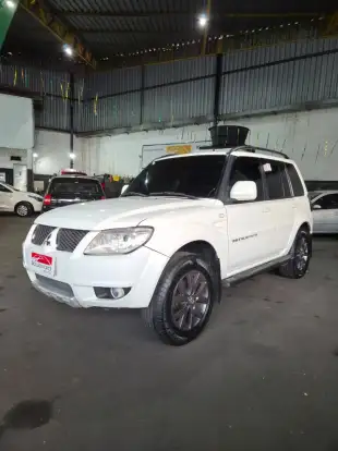 MITSUBISHI-PAJERO TR4-2012