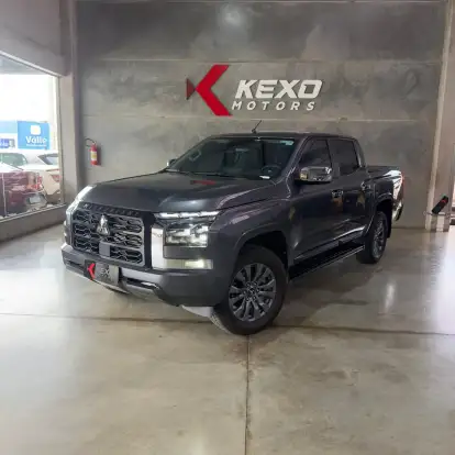 MITSUBISHI-TRITON-2025