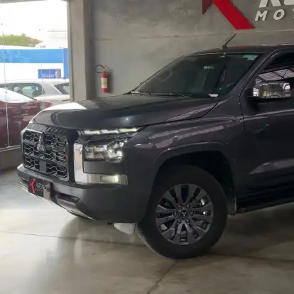 MITSUBISHI-TRITON-2025
