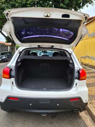 MITSUBISHI-ASX-2011