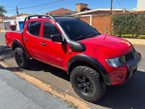 MITSUBISHI-L200 SAVANA-3.2 4X4 16V TURBO INTERCOOLER DIESEL 4P AUTOMÁTICO MITSUBISHI-L200 SAVANA-2017