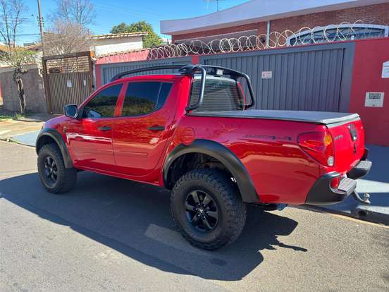 MITSUBISHI-L200 SAVANA-3.2 4X4 16V TURBO INTERCOOLER DIESEL 4P AUTOMÁTICO MITSUBISHI-L200 SAVANA-2017