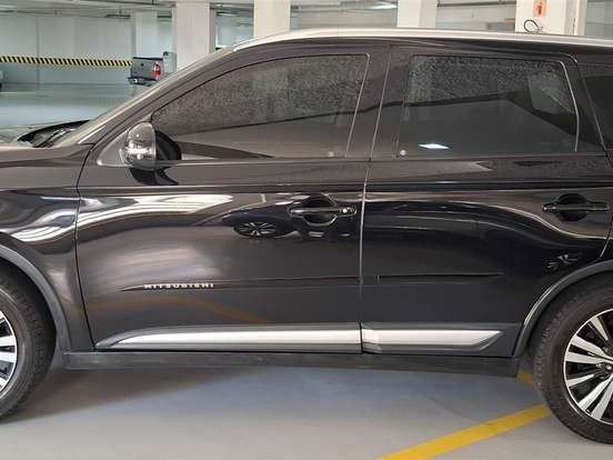 MITSUBISHI-OUTLANDER-2.0 MIVEC GASOLINA HPE AUTOMÁTICO MITSUBISHI-OUTLANDER-2018