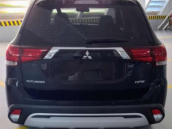MITSUBISHI-OUTLANDER-2.0 MIVEC GASOLINA HPE AUTOMÁTICO MITSUBISHI-OUTLANDER-2018