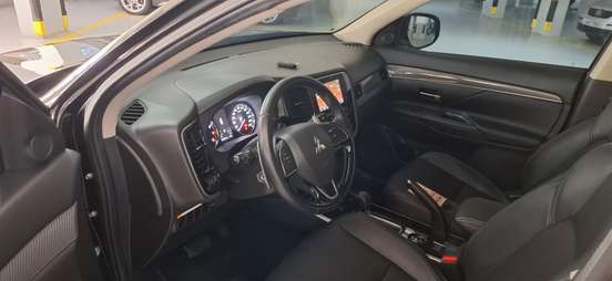 MITSUBISHI-OUTLANDER-2018