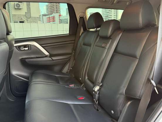 MITSUBISHI-PAJERO SPORT-2.4 16V MIVEC TURBO DIESEL HPE AWD AUTOMÁTICO MITSUBISHI-PAJERO SPORT-2023