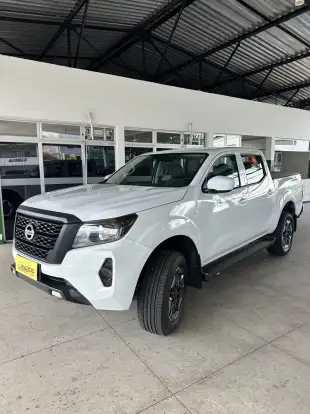 NISSAN-FRONTIER-2022
