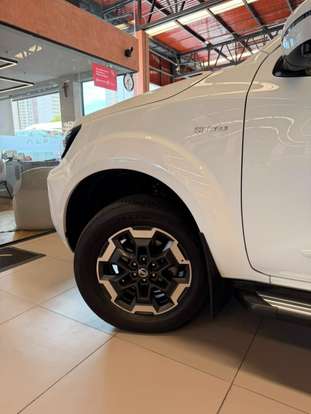 NISSAN-FRONTIER-2022