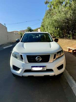 NISSAN-FRONTIER-2020