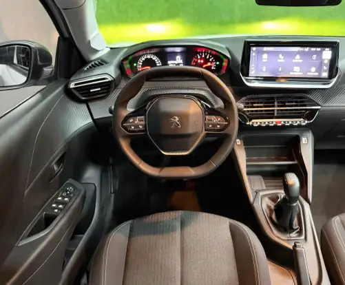 PEUGEOT-208-2023