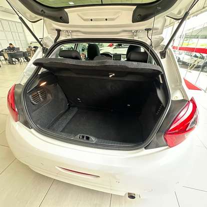 PEUGEOT-208-1.6 ACTIVE PACK 16V FLEX 4P AUTOMÁTICO PEUGEOT-208-2019