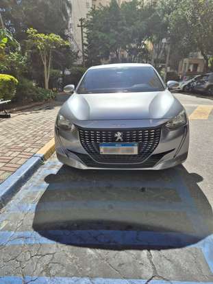 PEUGEOT-208-2022