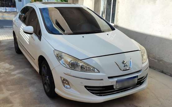 PEUGEOT-408-2011