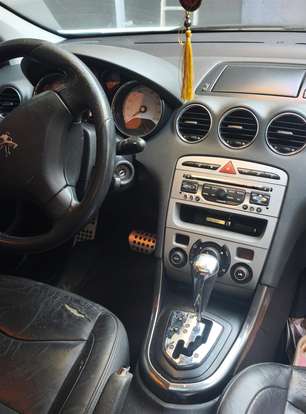 PEUGEOT-408-2011