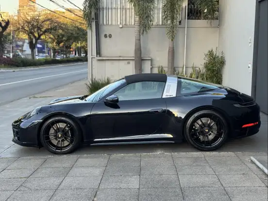 PORSCHE-911-2023